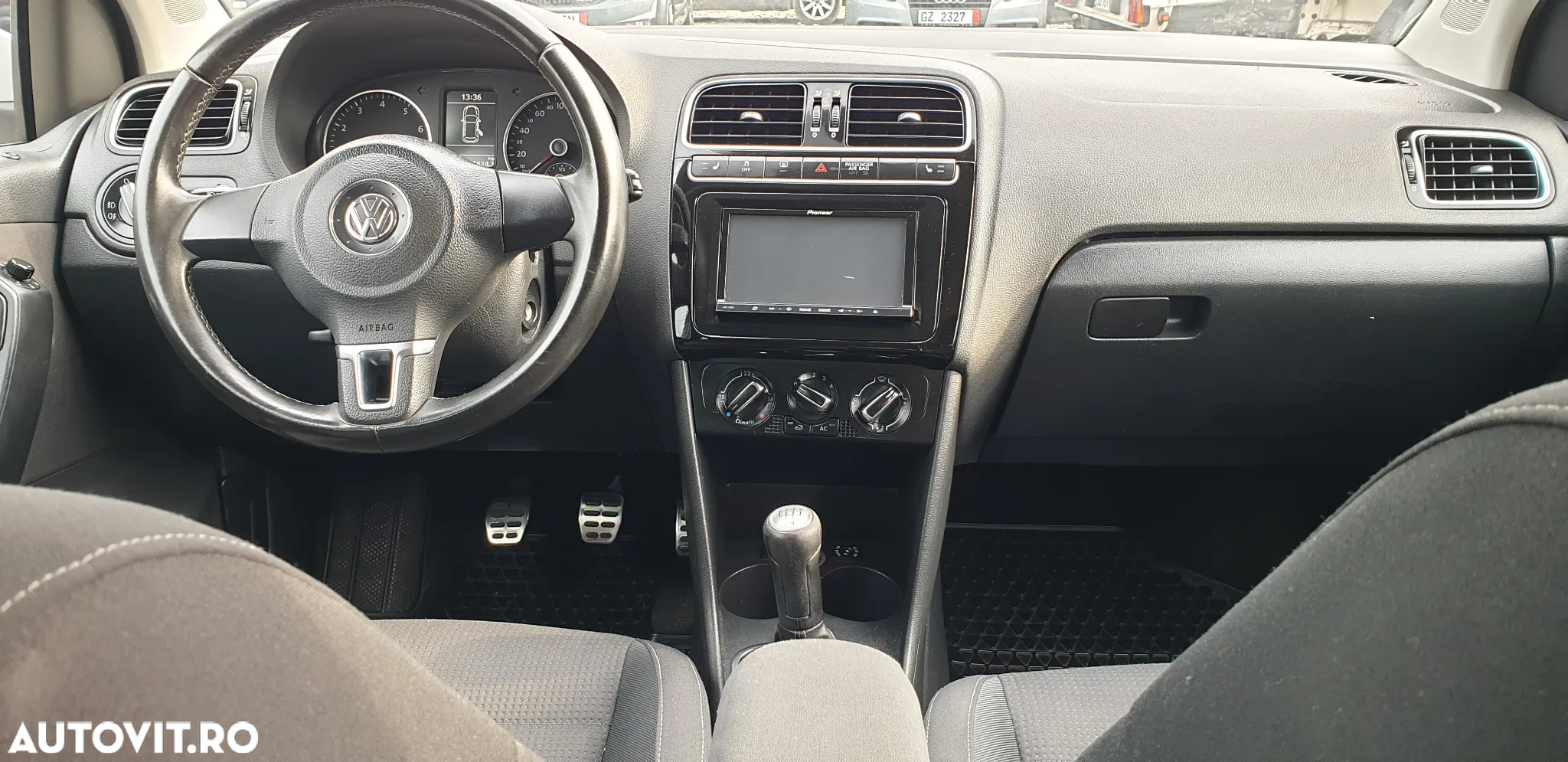 Volkswagen Polo 1.4 Highline - 5