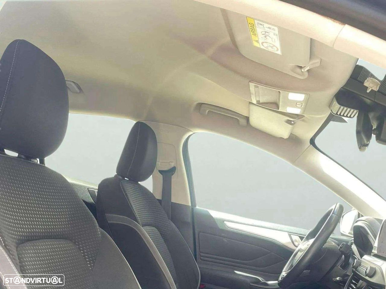 Ford Focus SW 1.0 EcoBoost Business - 17