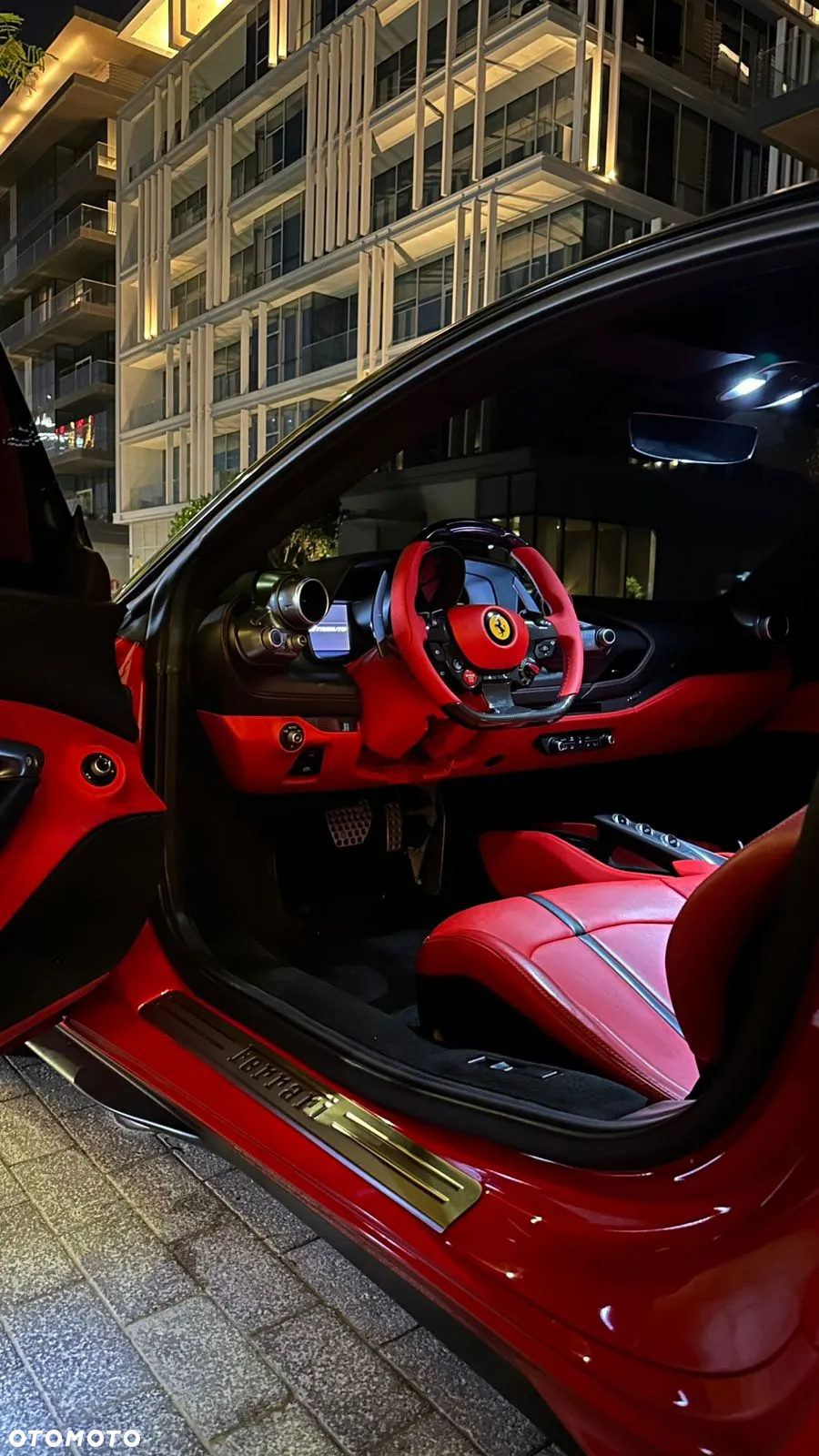 Ferrari F8 Tributo - 12