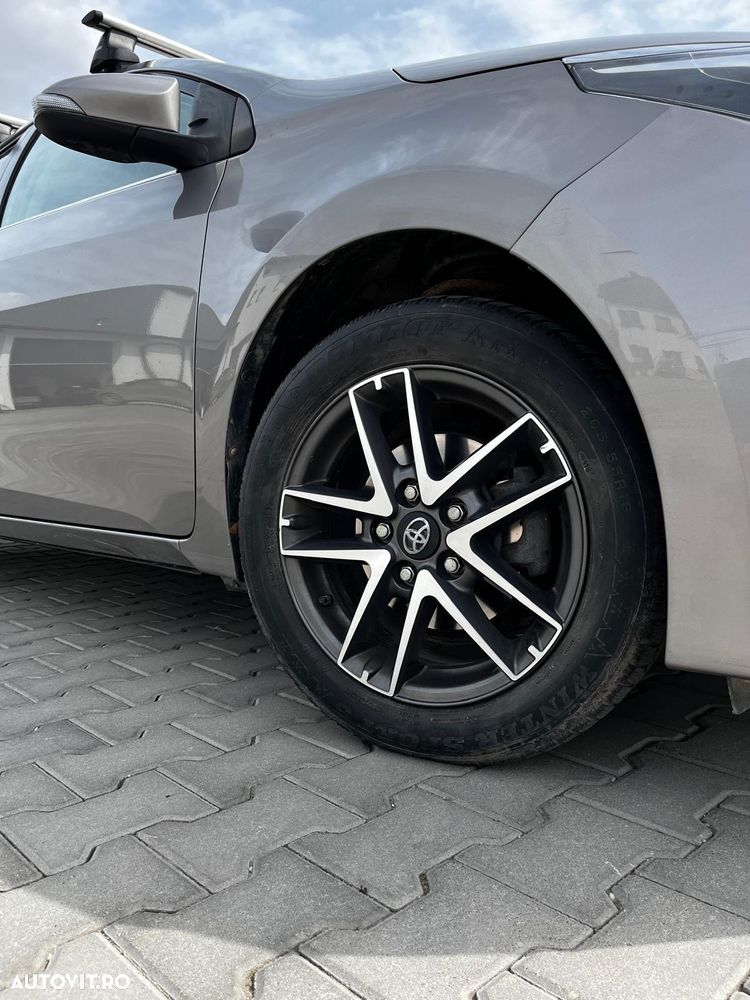 Toyota Corolla 1.6 Valvematic Luna - 11