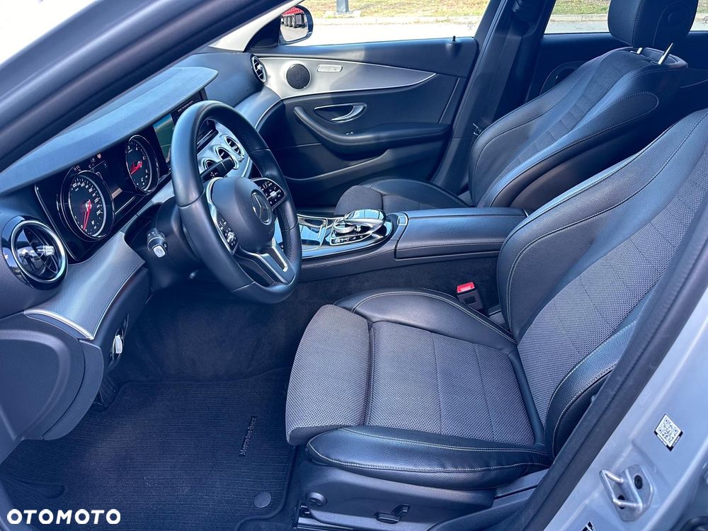 Mercedes-Benz Klasa E 220 d 9G-TRONIC - 12