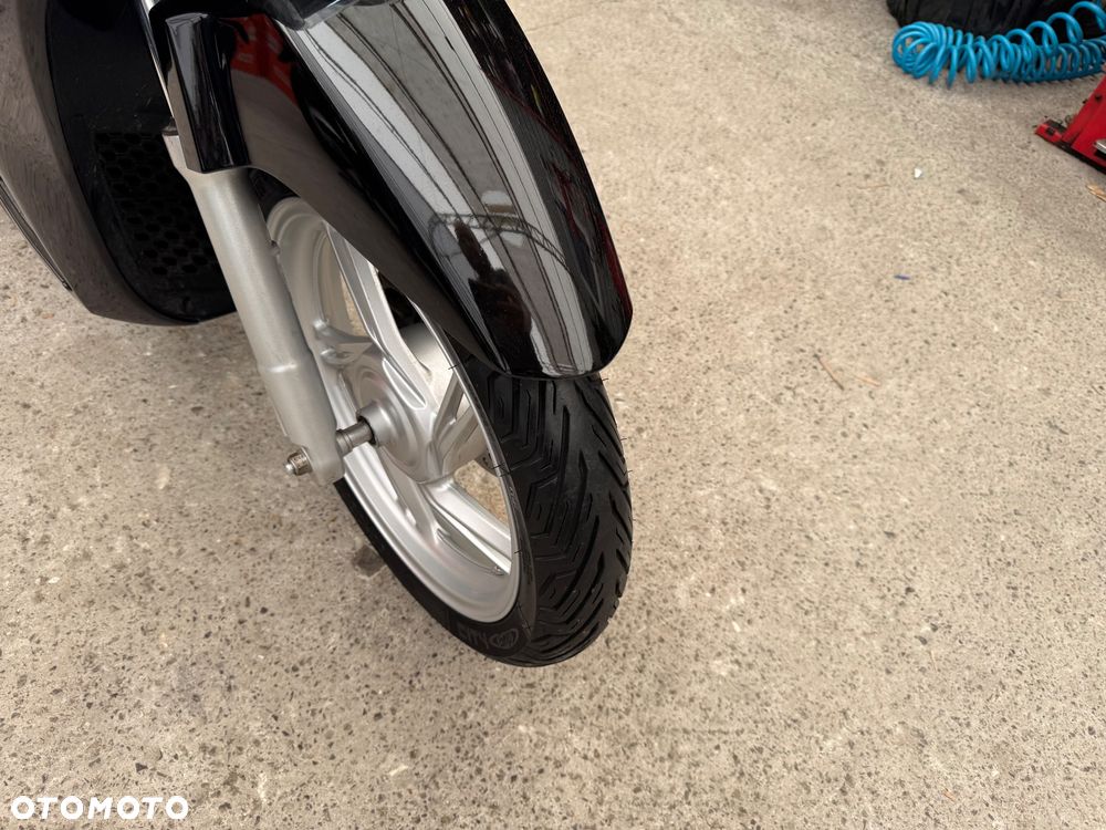 Honda SH - 21