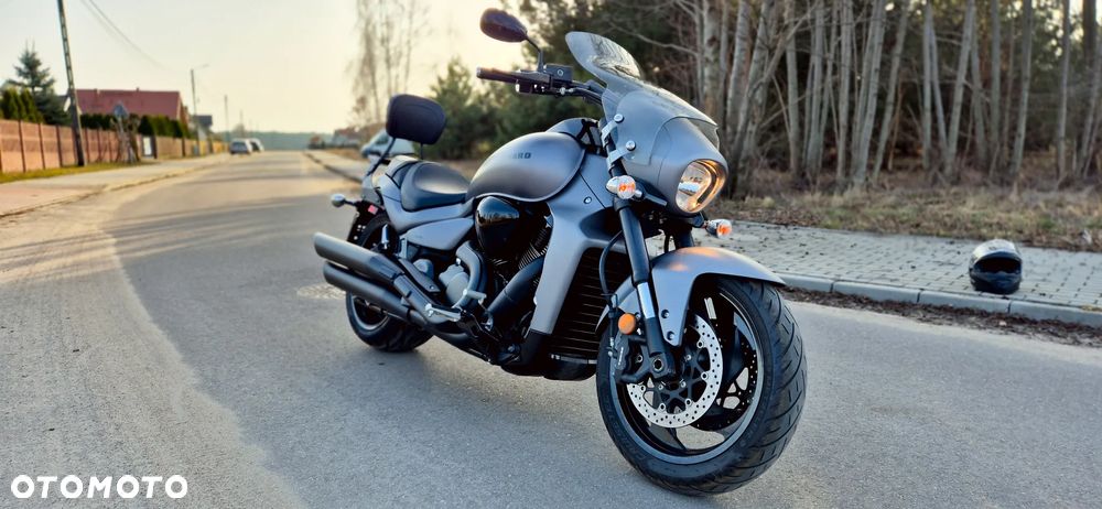 Suzuki Boulevard - 2