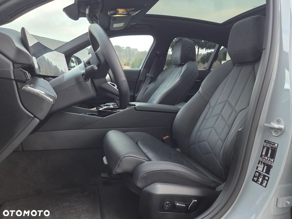 BMW Seria 5 520d xDrive mHEV M Sport - 27