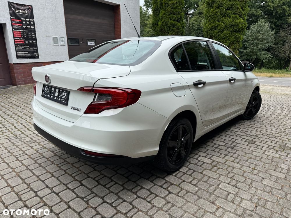 Fiat Tipo - 12
