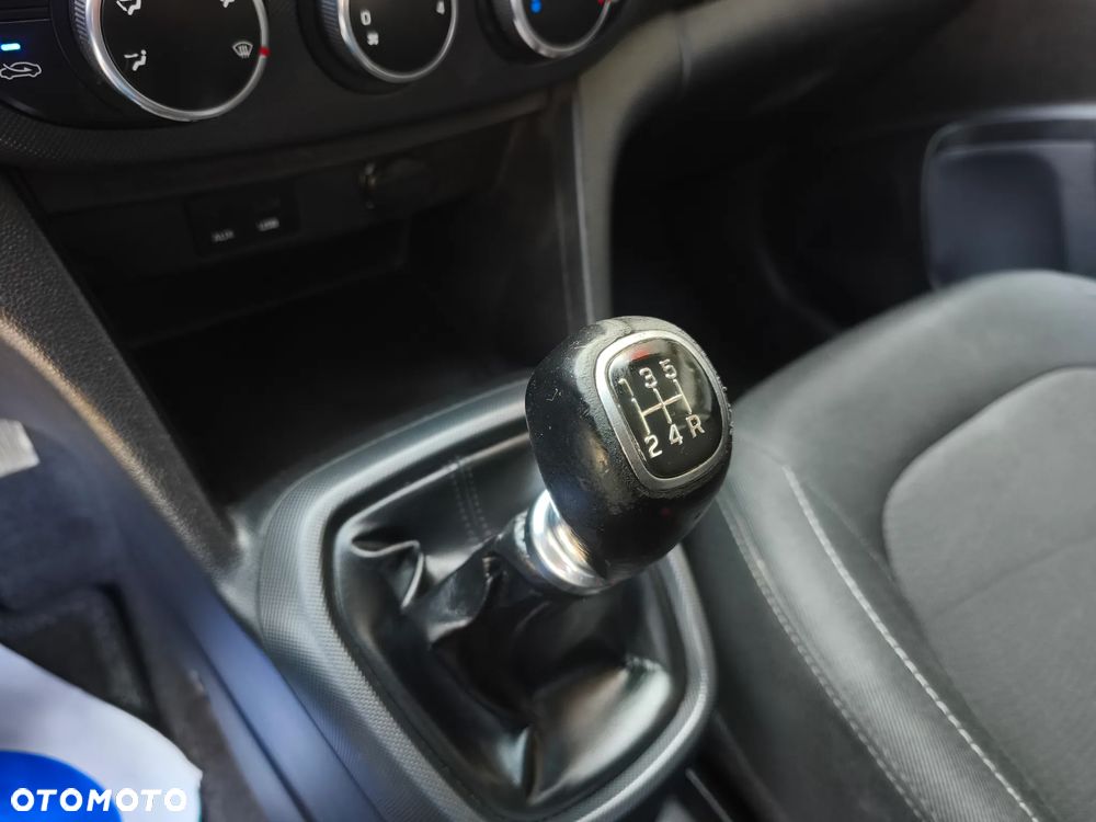 Hyundai i10 1.0 Black Line - 13