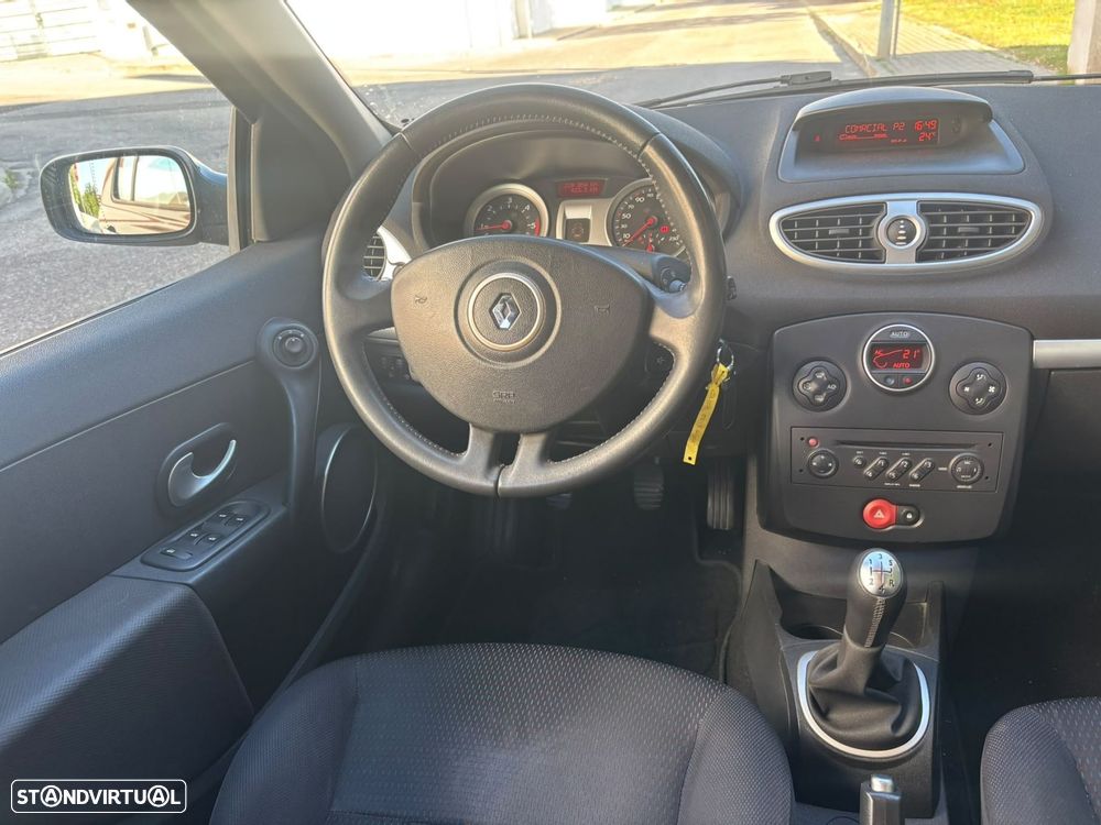 Renault Clio 1.5 dCi Confort - 23