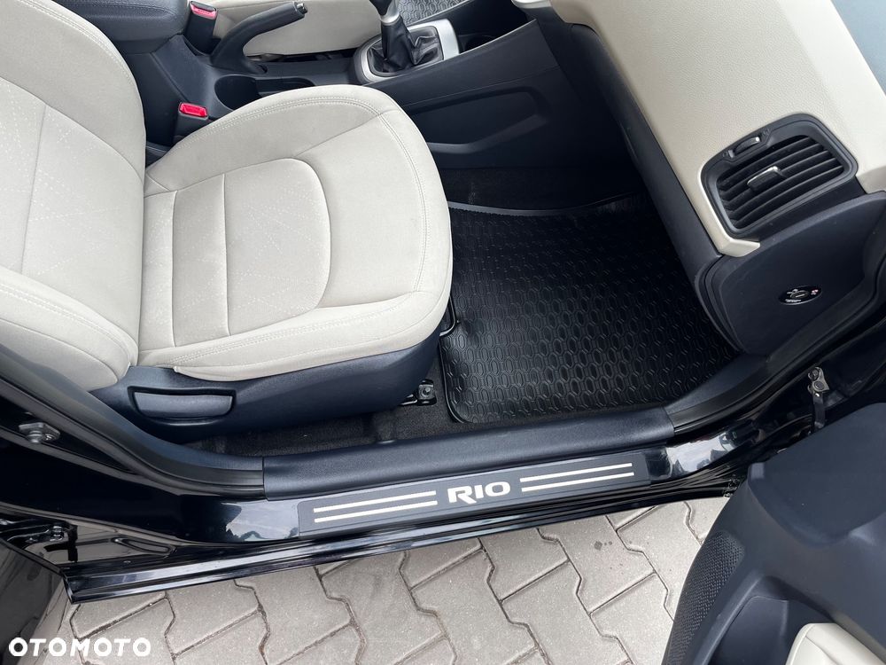 Kia Rio 1.2 M - 29