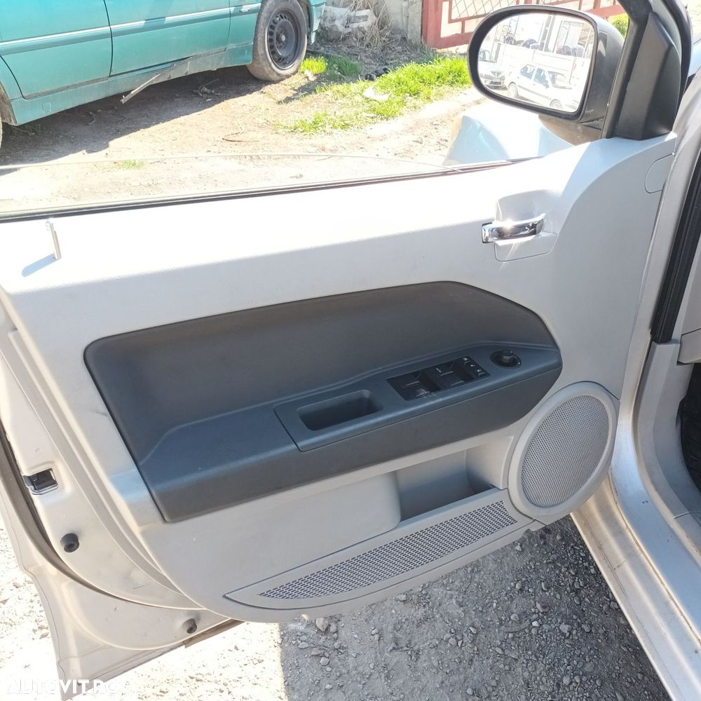 Dezmembrari  Dodge CALIBER  2006  > 2012 2.0 TDI Motorina - 8