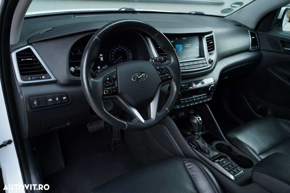 Hyundai Tucson 2.0 CRDI 4WD Automatik Premium - 13