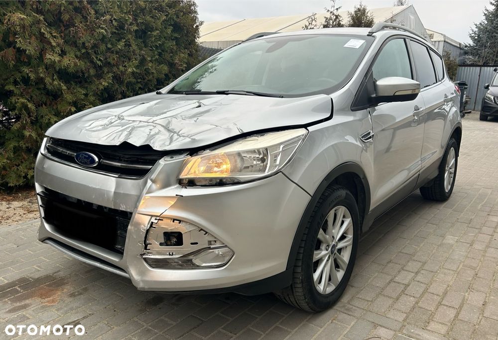 Ford Kuga - 12