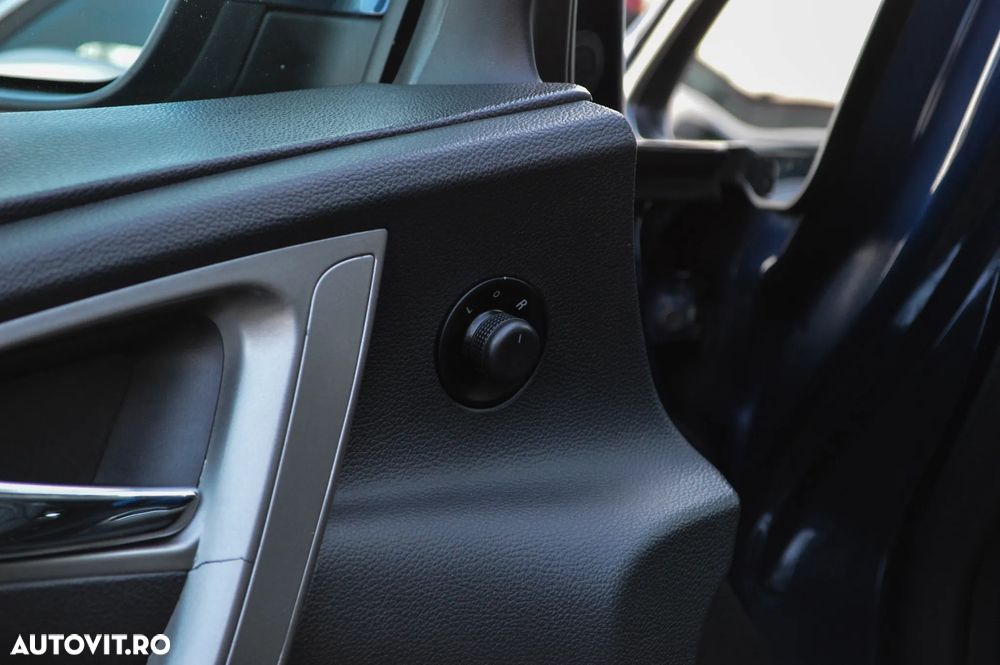 Opel Astra 1.6 Sport - 29