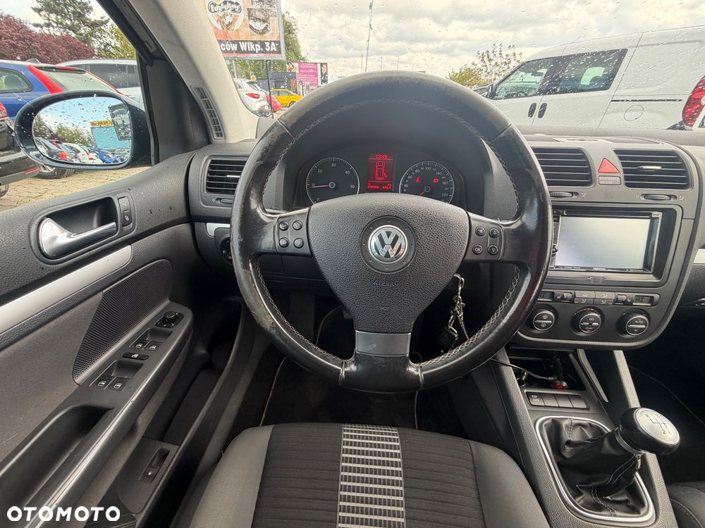 Volkswagen Golf 1.9 TDI Q-Line - 20