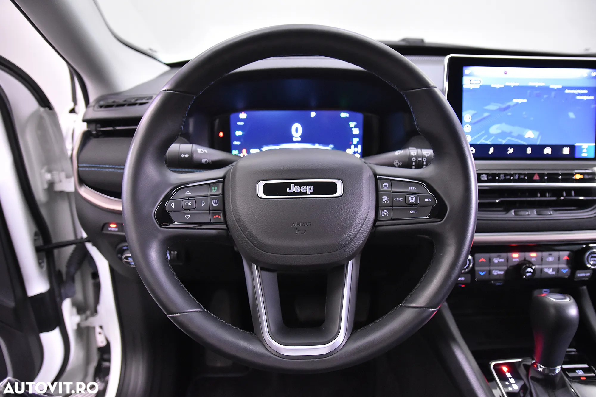 Jeep Compass - 16