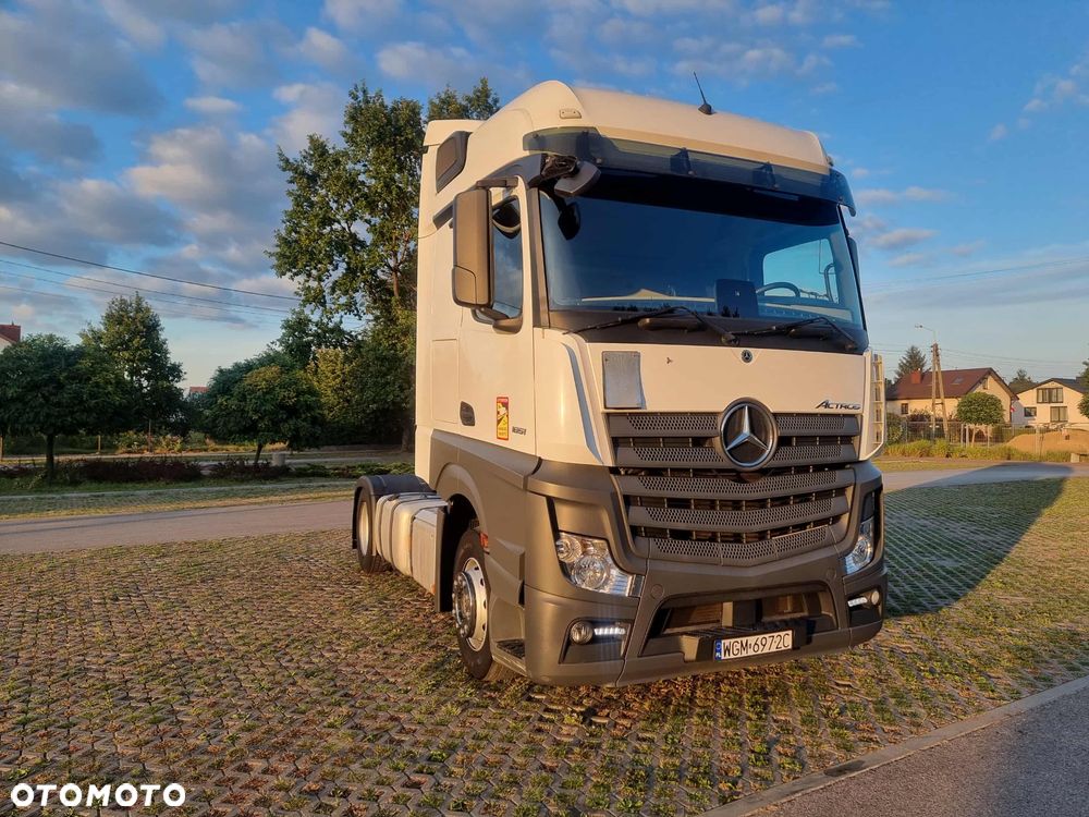 Mercedes-Benz Actros - 2