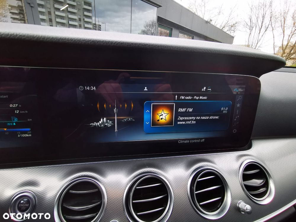 Mercedes-Benz Klasa E 200 d 9G-TRONIC - 21