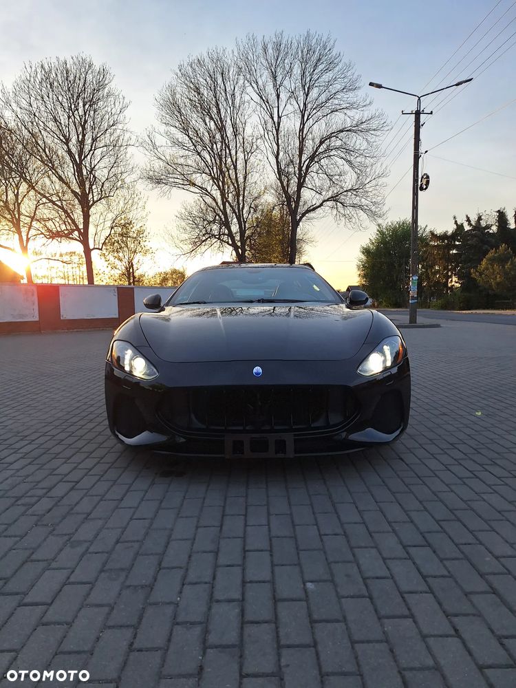 Maserati GranTurismo S Automat - 8