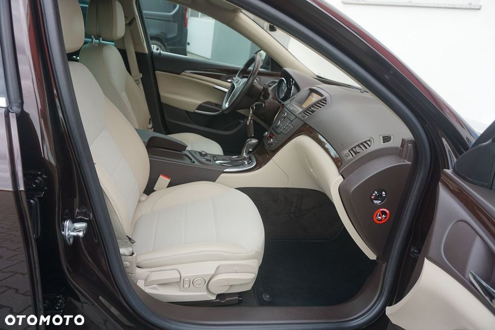 Opel Insignia - 17