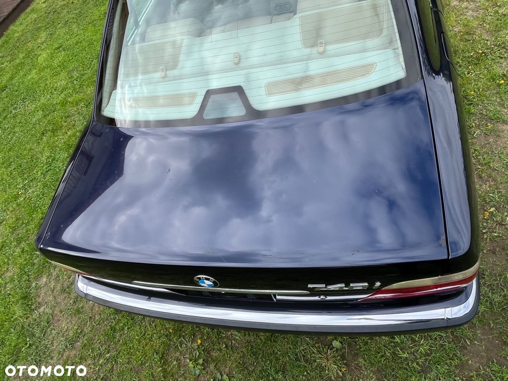 BMW Seria 7 740i - 36