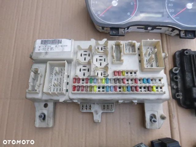 ZESTAW STARTOWY KOMPUTER STACYJKA IMMOBILIZER FORD FOCUS MK2 1.6 TDCI - 24