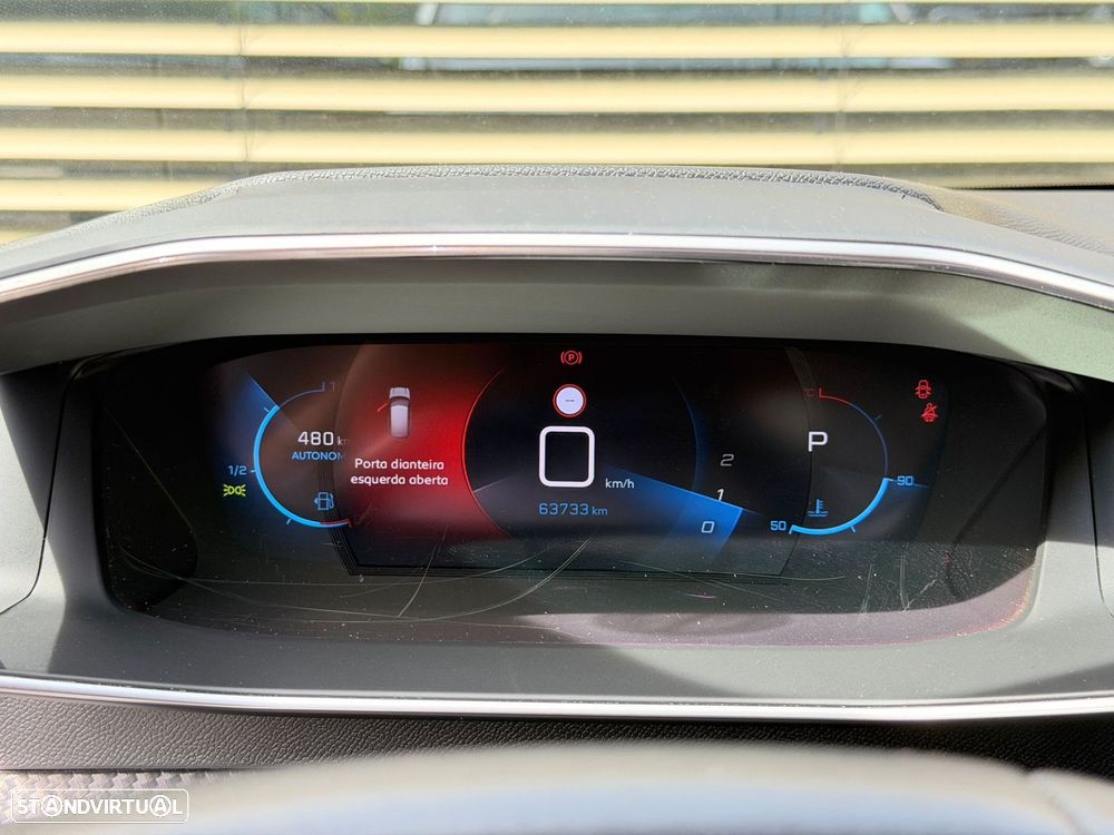 Peugeot 208 1.2 PureTech Allure Pack EAT8 - 9