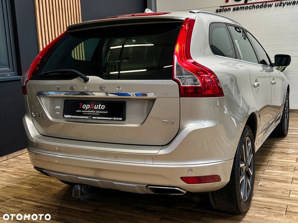 Volvo XC 60 D4 Momentum - 9