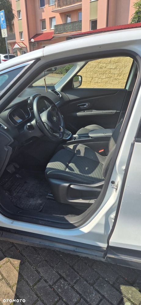 Renault Scenic - 13