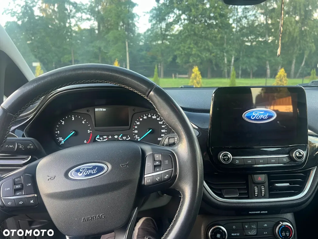 Ford Fiesta - 16