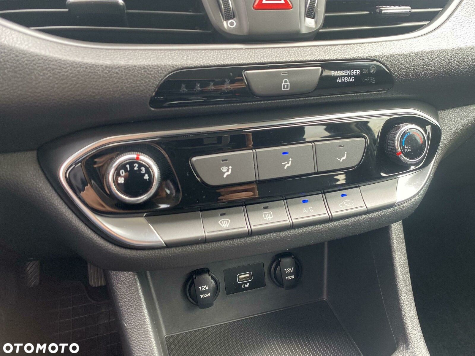 Hyundai i30 - 19