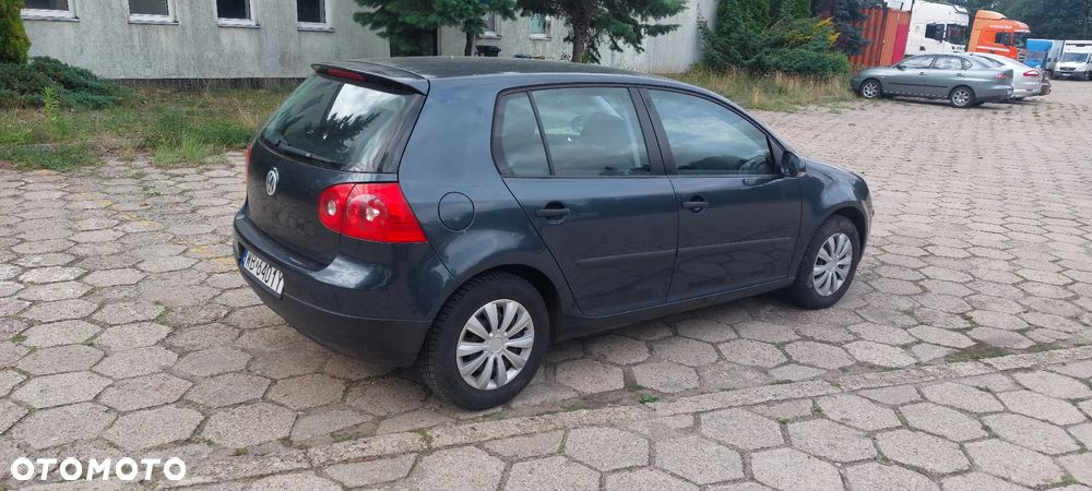 Volkswagen Golf - 5