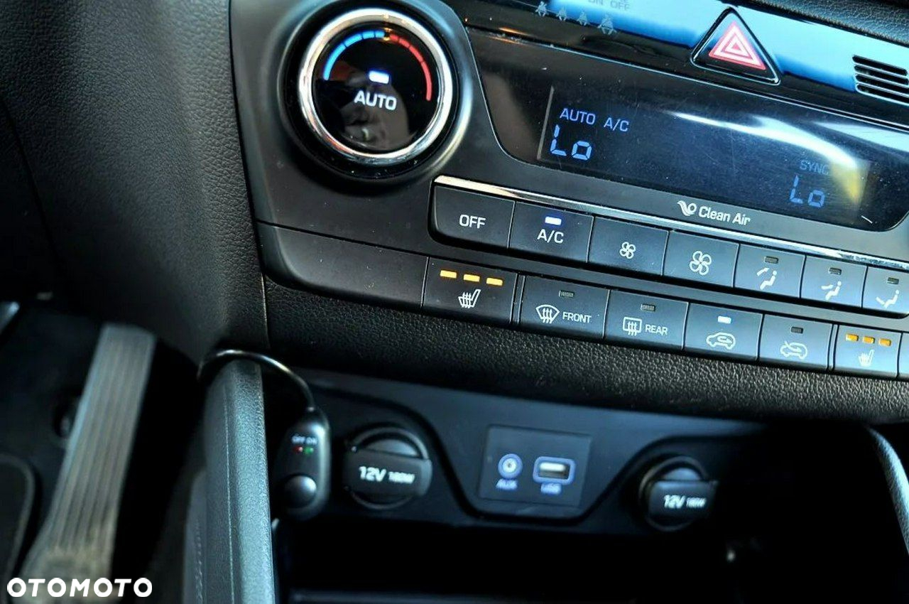 Hyundai Tucson blue 1.7 CRDi 2WD Intro Edition - 34