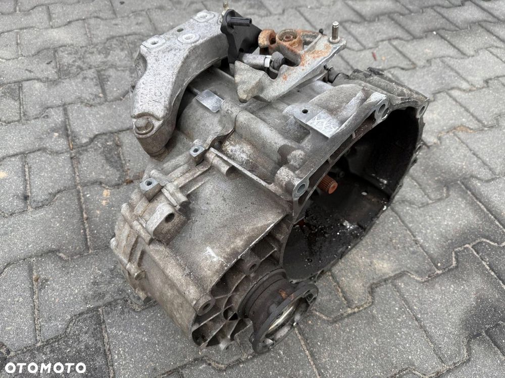 SKRZYNIA BIEGÓW 2.0 TDI KXX AUDI A3 2010 - 2