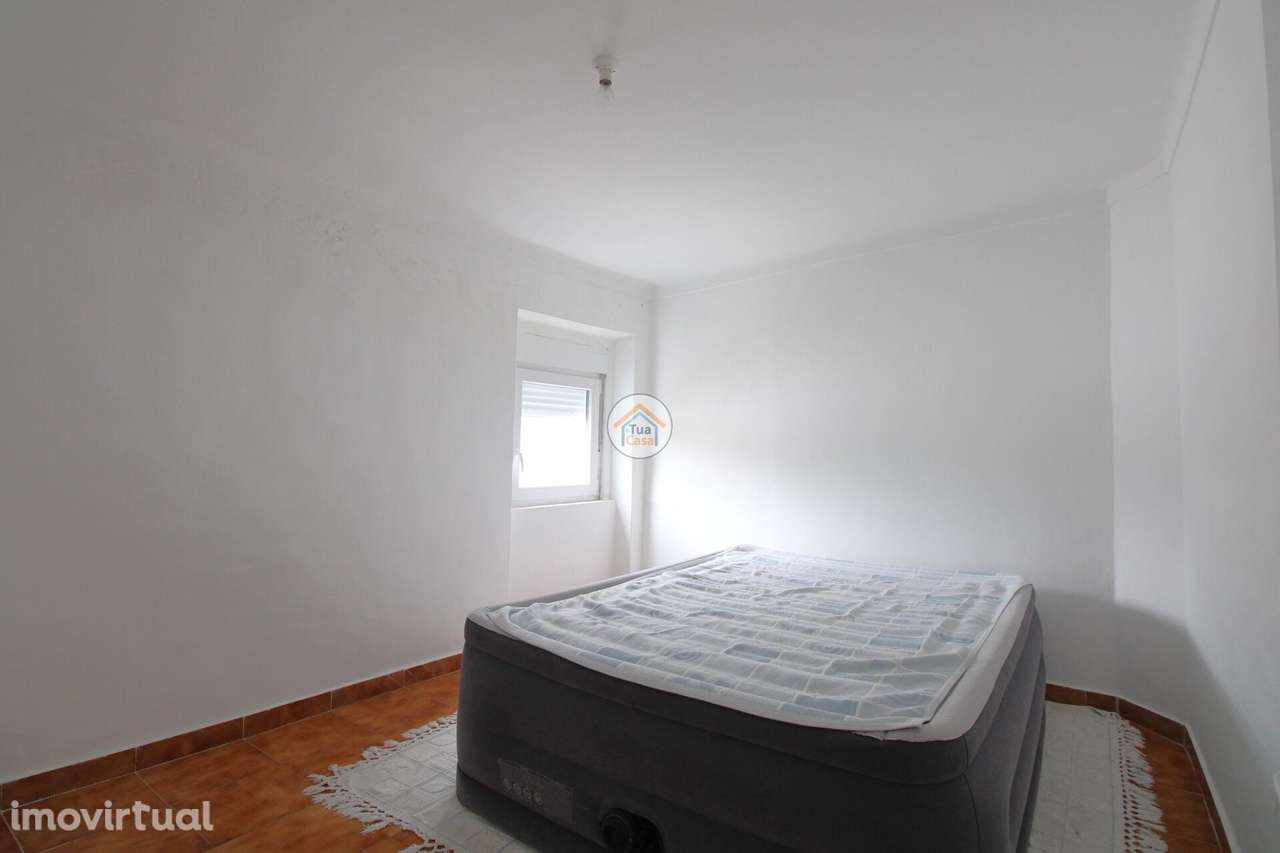 Arrendamento Moradia T1 totalmente recuperada localizada na Vila de Re - Grande imagem: 5/8