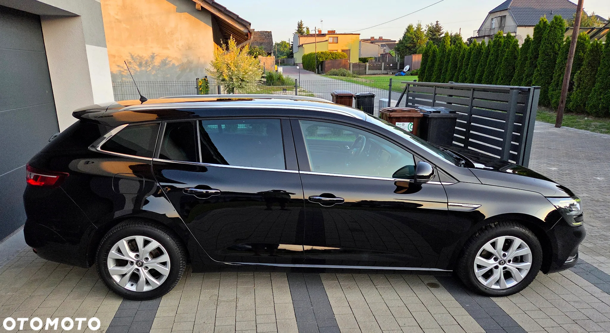 Renault Megane 1.5 Blue dCi Limited - 6