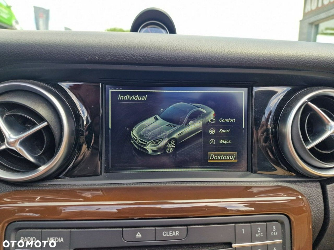 Mercedes-Benz SLC 300 9G-TRONIC Final Edition - 32