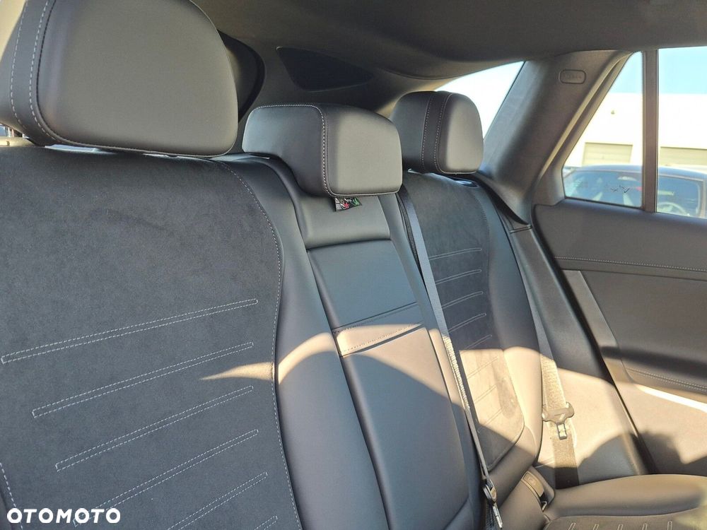 Mercedes-Benz GLC 300 d mHEV 4-Matic AMG Line - 34