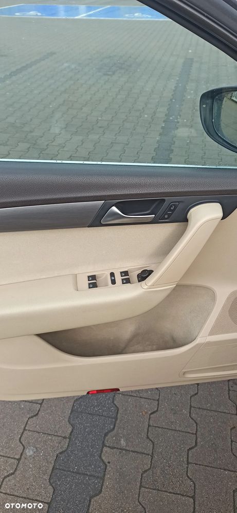 Volkswagen Passat 2.0 TDI Comfortline - 5