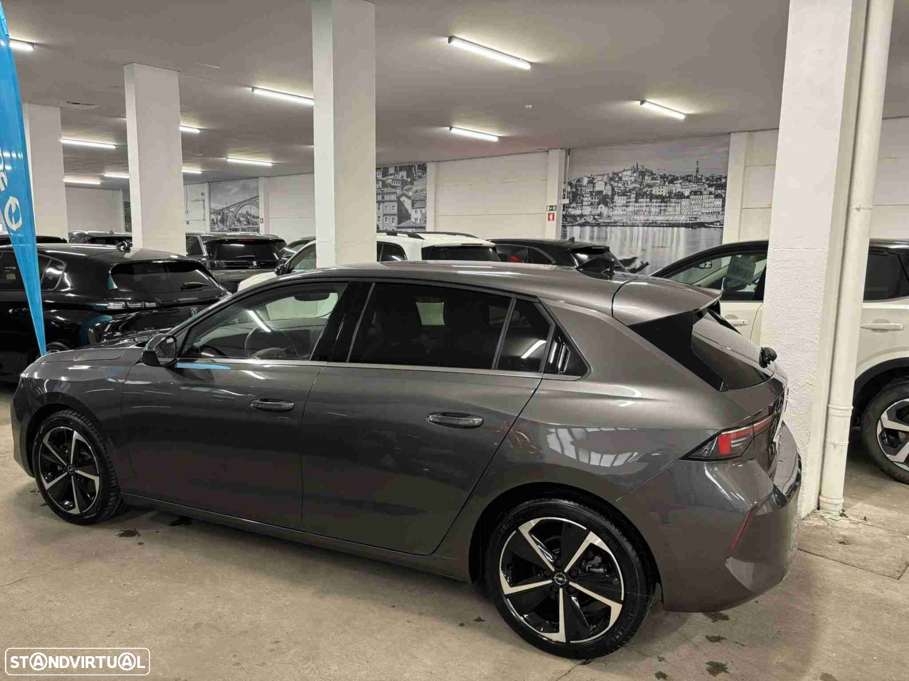 Opel Astra 1.5 D Elegance Aut. - 2