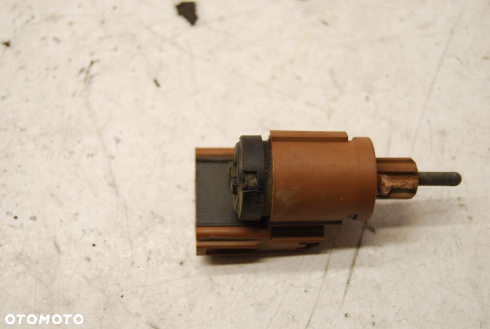 CZUJNIK STOP 3B0945511A 3B0945511 3B0945511B VW GOLF V AUDI SEAT - 1