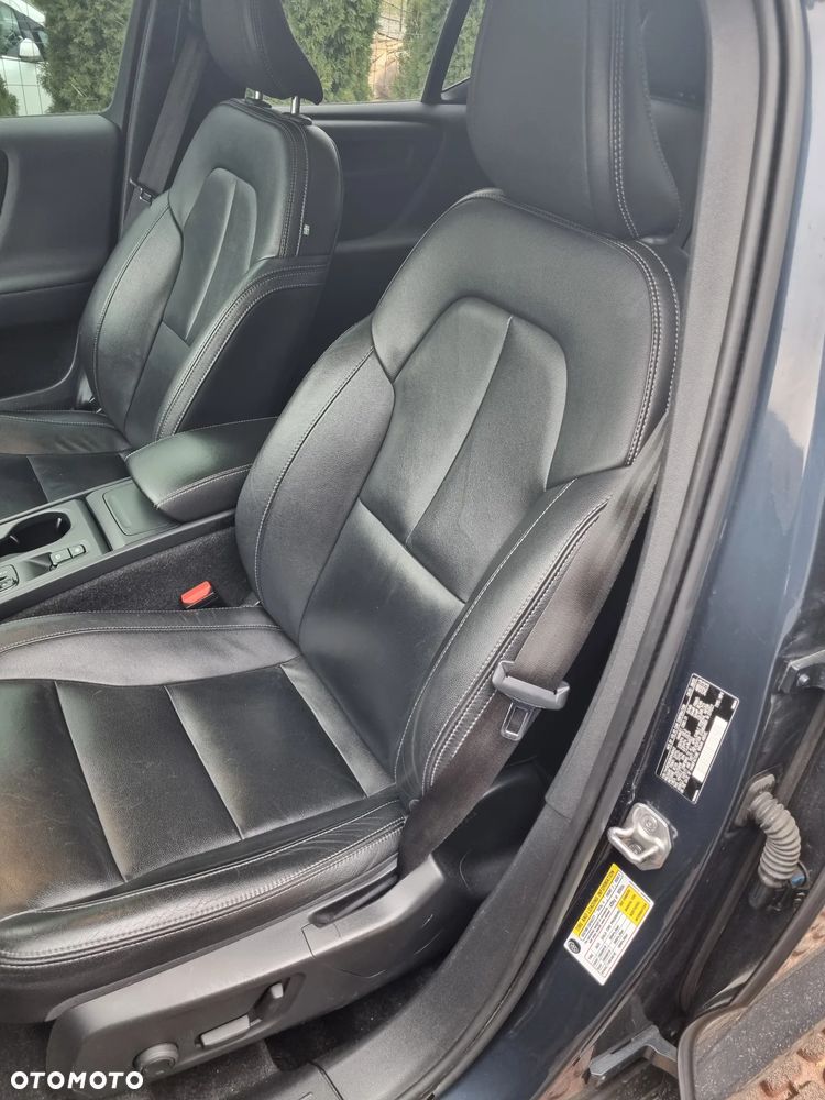 Volvo XC 40 T5 AWD Geartronic Momentum Pro - 10