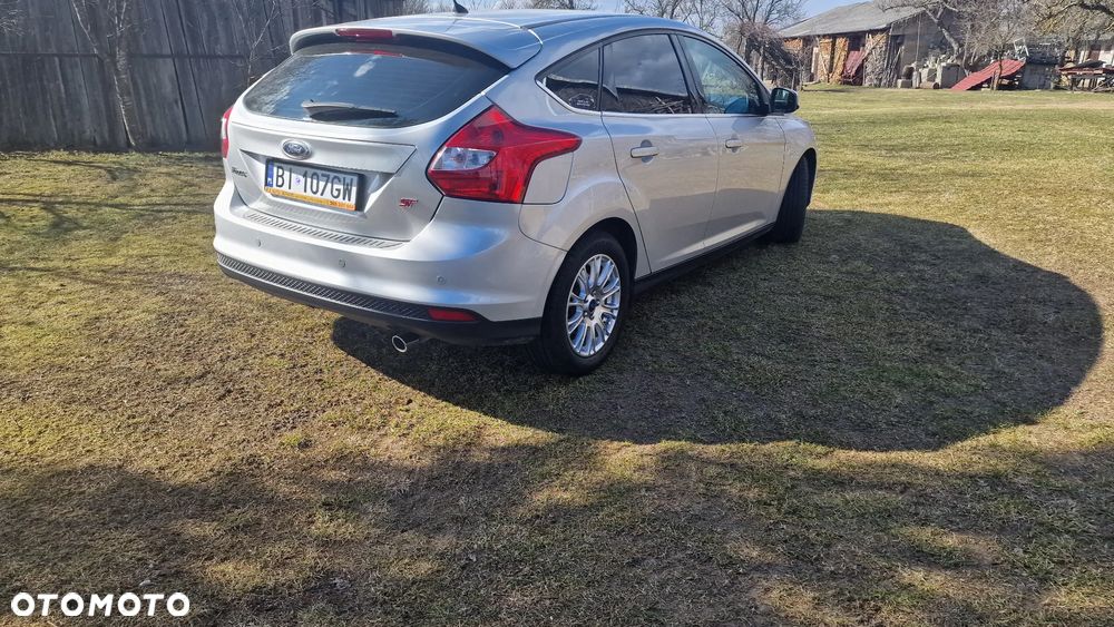 Ford Focus 1.6 EcoBoost Titanium - 5