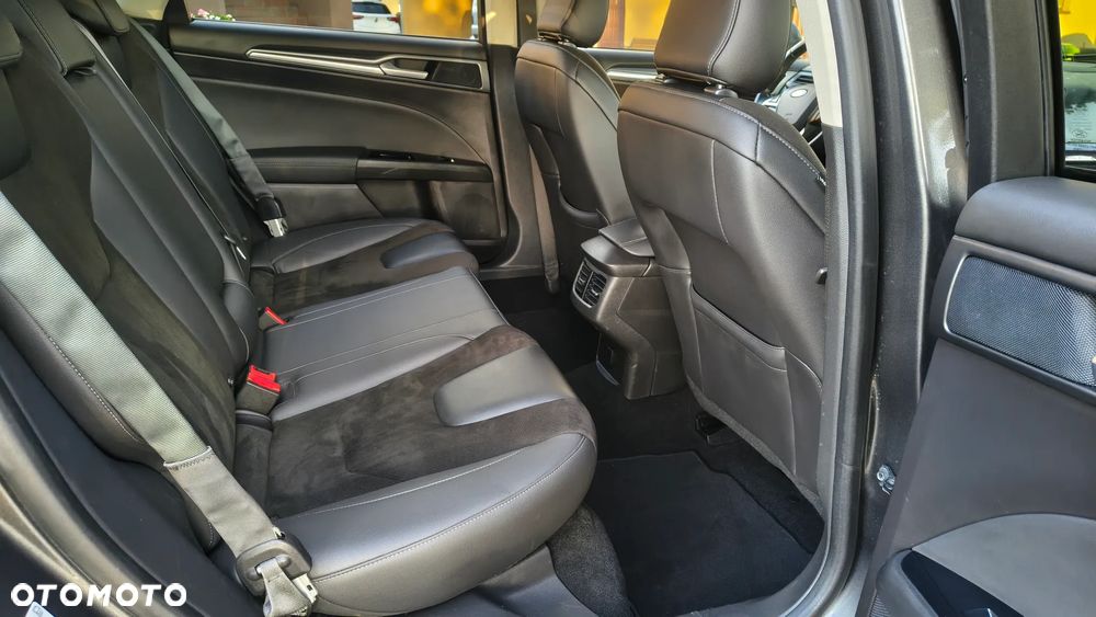 Ford Mondeo - 13