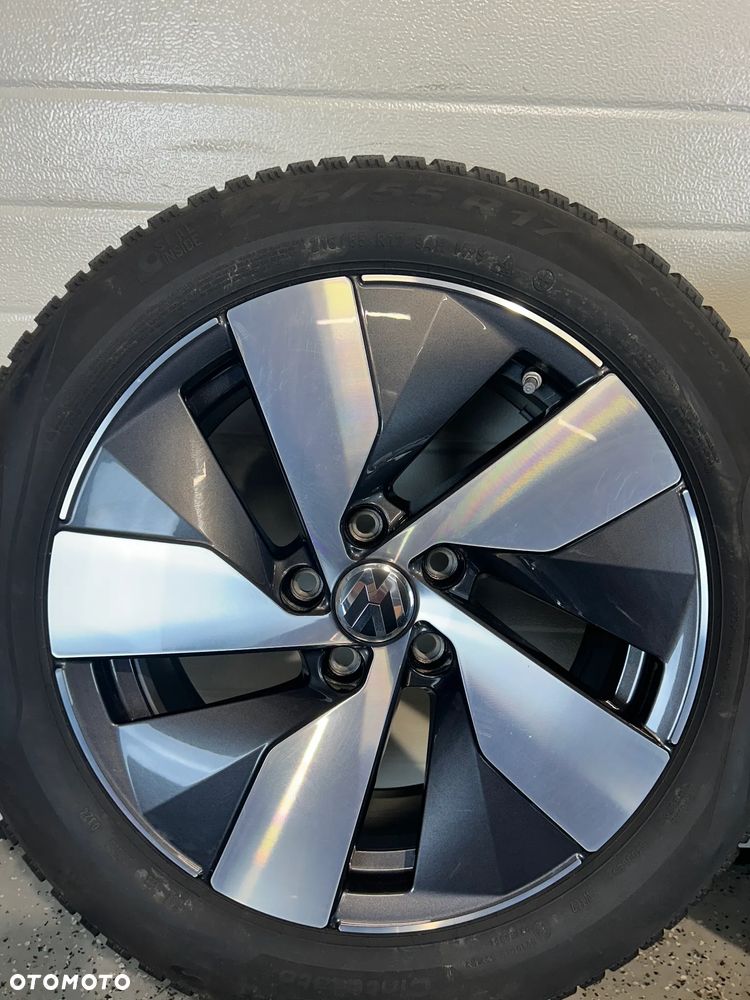 Oryginalne KOŁA FELGI 17 VW Passat B9 B8 Pirelli 215/55R17 2024r 7,5mm jak NOWE - 5
