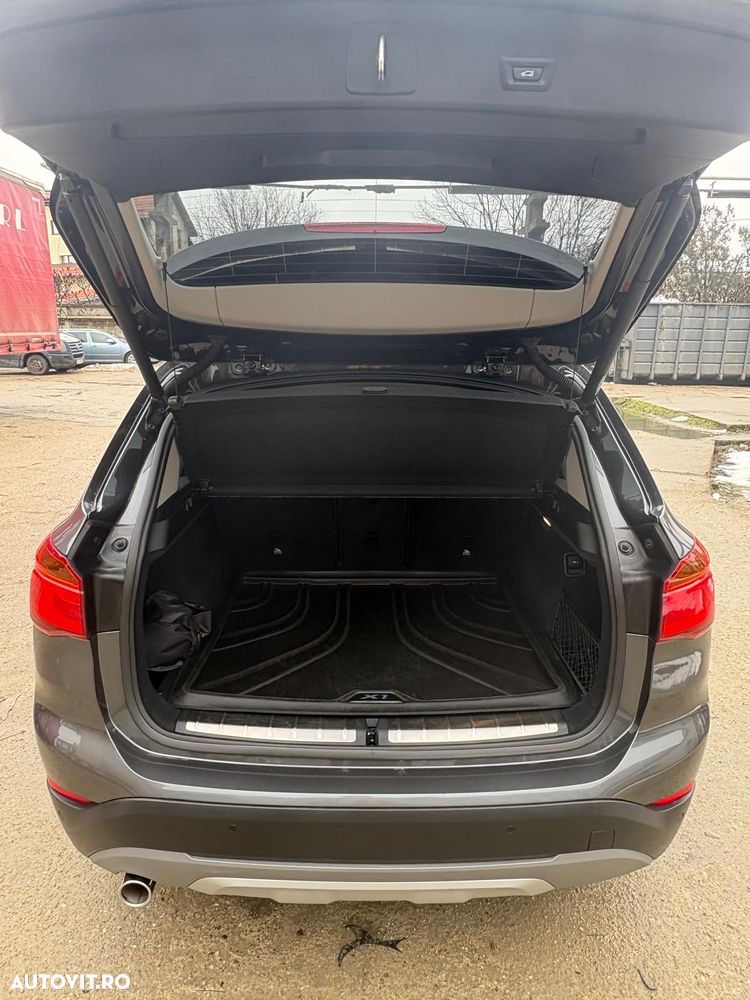 BMW X1 - 8