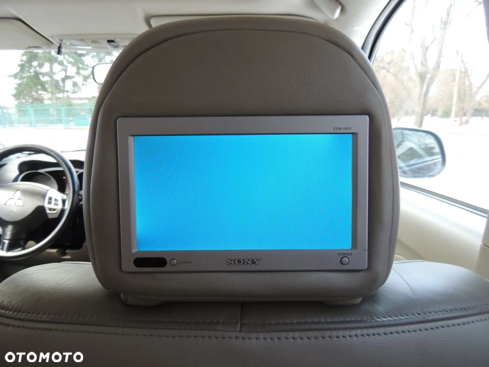 Mitsubishi Outlander 2.0 DID Instyle NAVI - 30