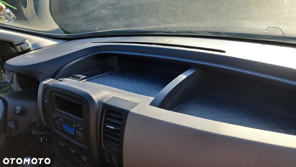 Renault Trafic 1.6 dCi - 13