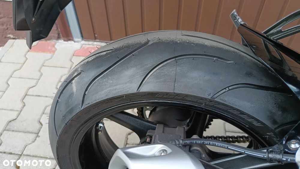Yamaha FZ - 15