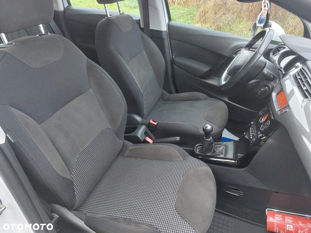 Citroën C3 Pure Tech (VTi) 82 Exclusive - 13