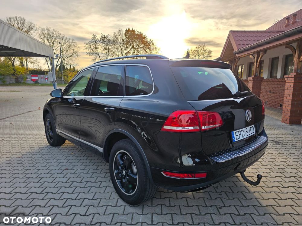 Volkswagen Touareg 2013 photo 3