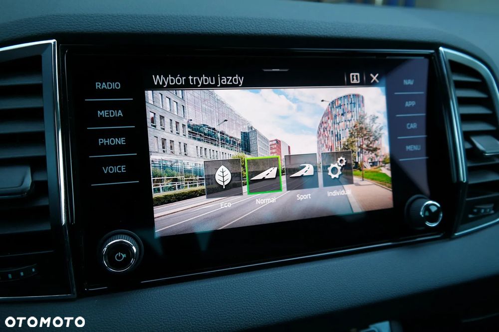 Skoda Karoq 1.5 TSI ACT Style DSG - 37